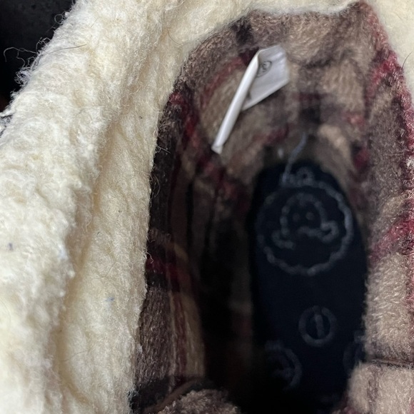 Adrienne‎ Vittadini Girls Flannel and Fur Lined Youth Brown Duck Boots Size 1 - Picture 4 of 8